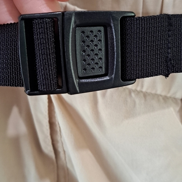 L.L. BEAN Men's Large Convertible Pants Zip Off Nylon Belted Tan 34" Waist Hike - Picture 4 of 12